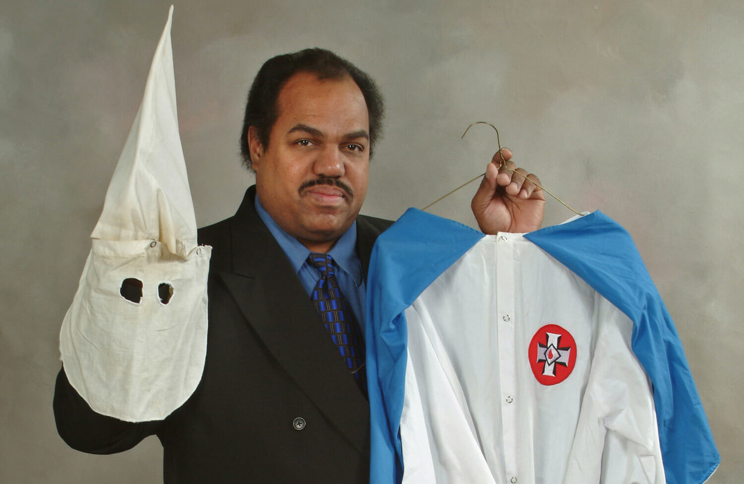 Musician Daryl Davis Has Converted Hundreds Of KKK Members Over 30 ...